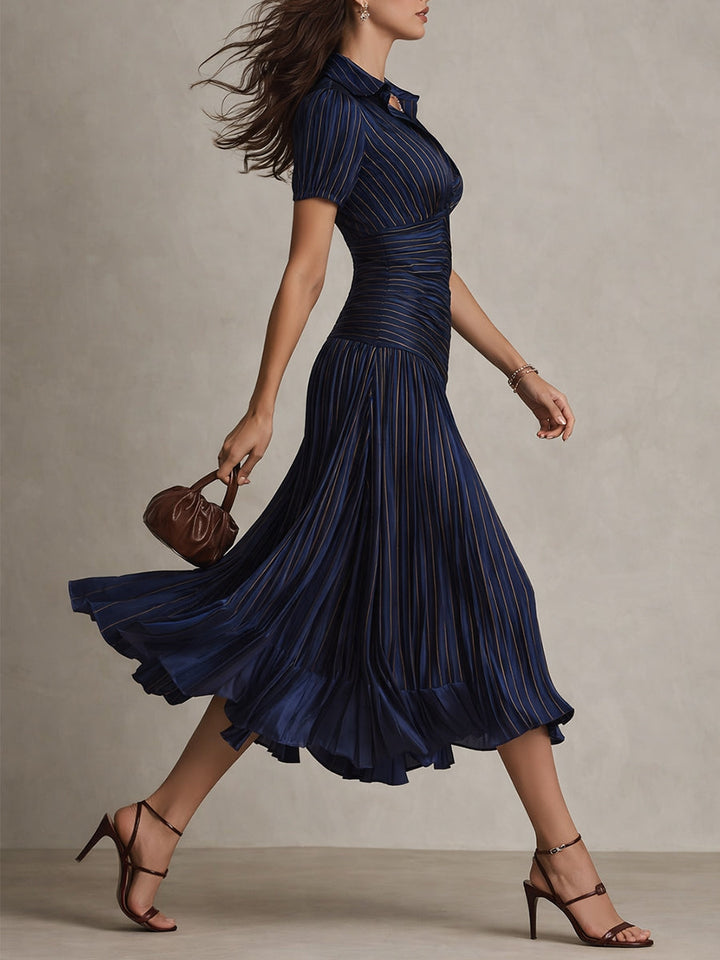 Adriana | Vestido midi satinado de rayas retro