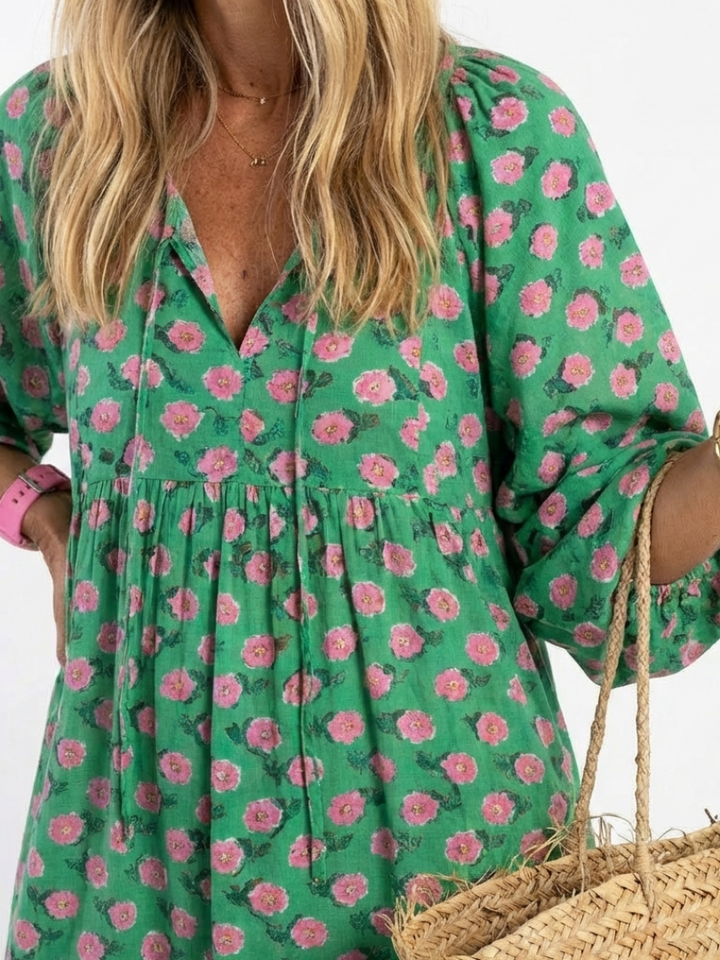 Fiora | Vestido Midi com Decote em V e Camadas com Padrão Floral