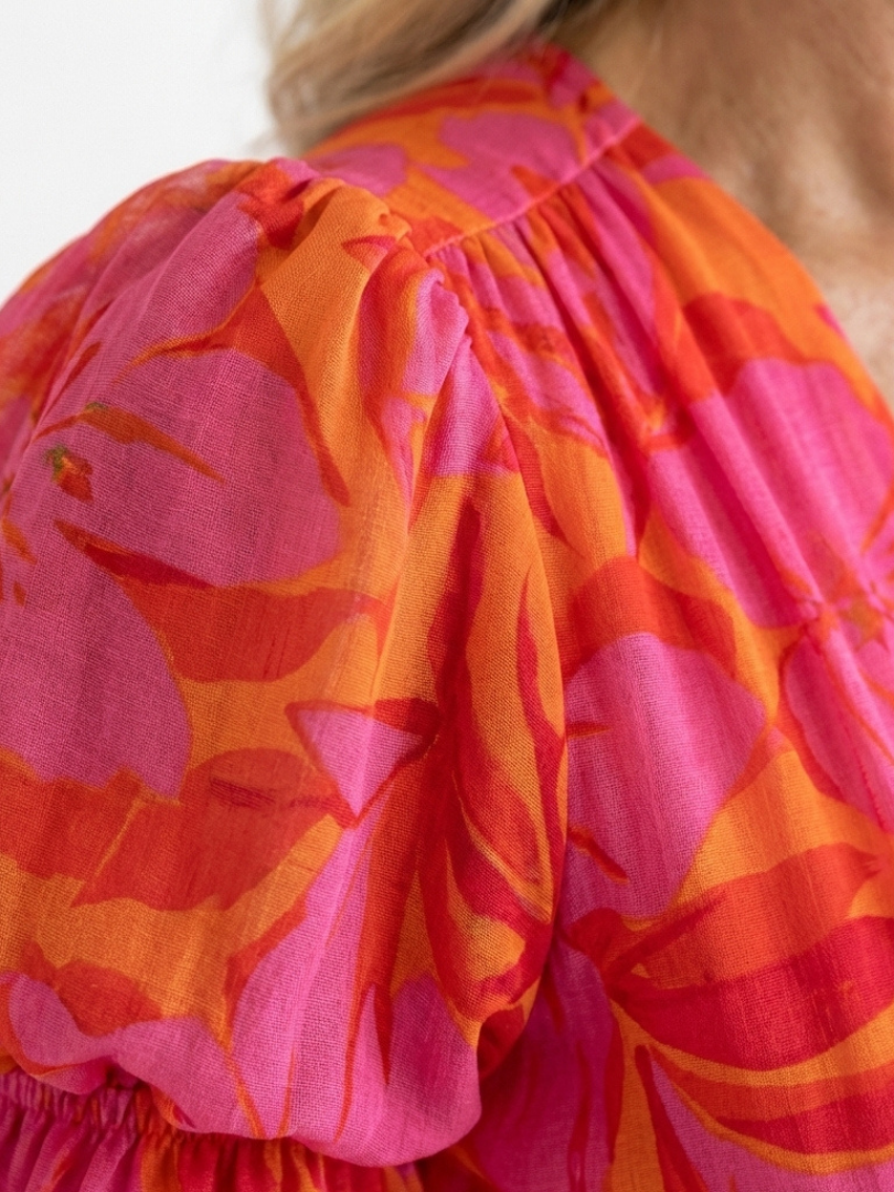 Willow | Vestido Midi com Manga Balão e Decote em V Floral