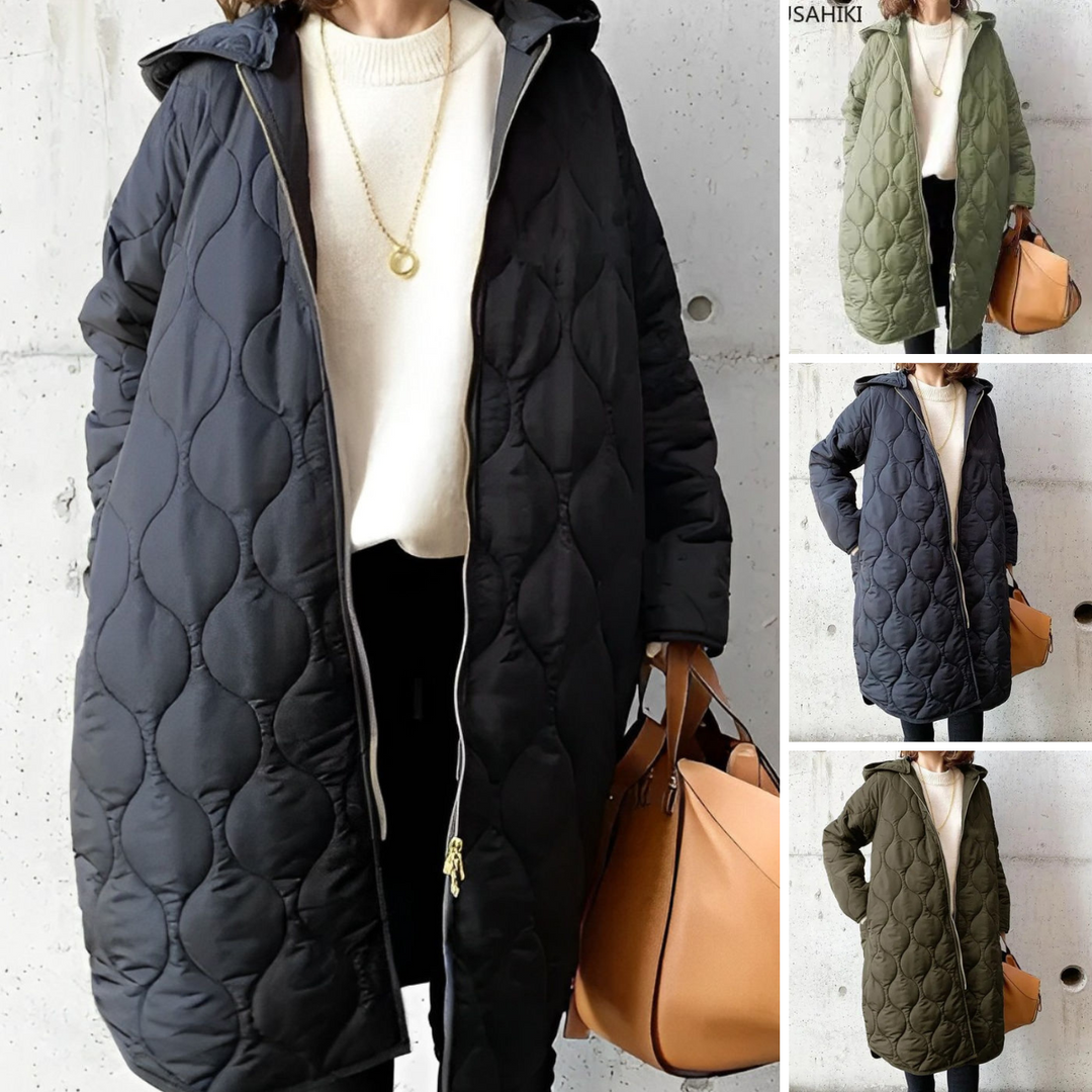 PRISCILLA™ | PARKA CON CAPUCHA Y DETALLES CUIDADOSOS