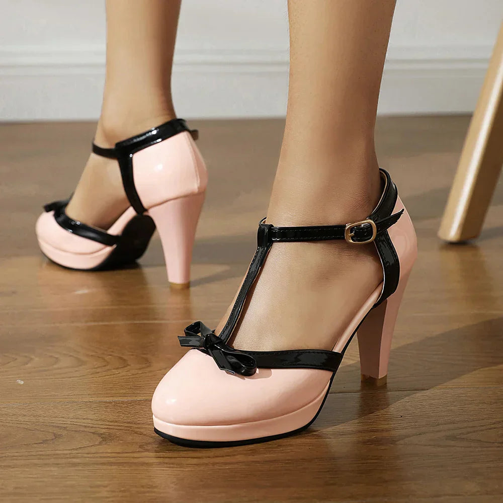 Salto T-Strap Vivienne