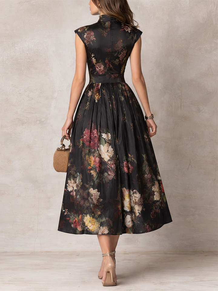 Estefanía | Vestido midi acetinado preto com padrão floral