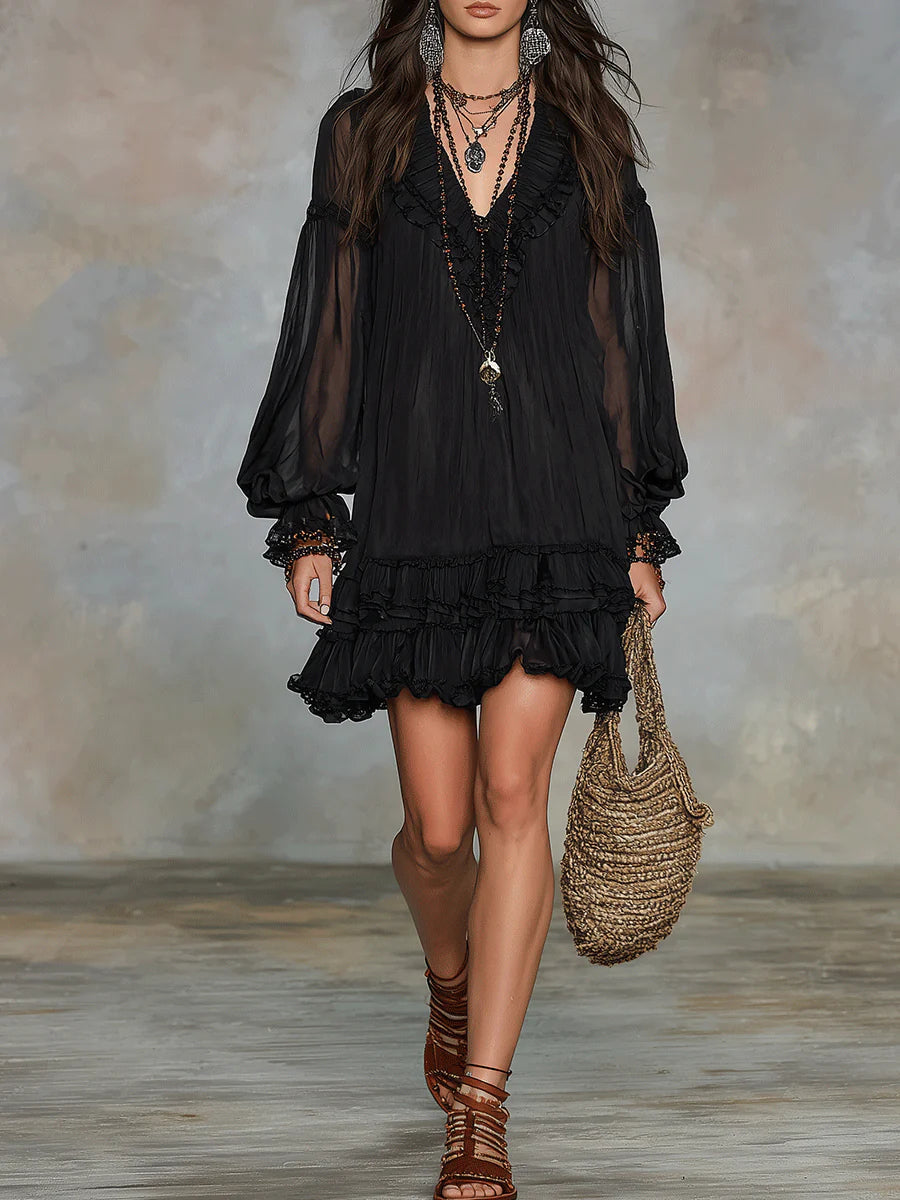 Patricia | Vestido curto preto fluido com decote em V e mangas amplas