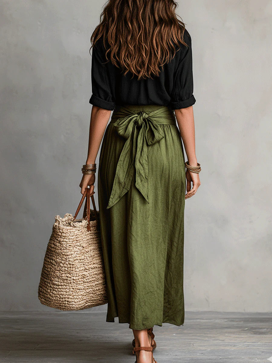 Vera™ | Conjunto de duas peças: t-shirt preta e saia midi verde azeitona