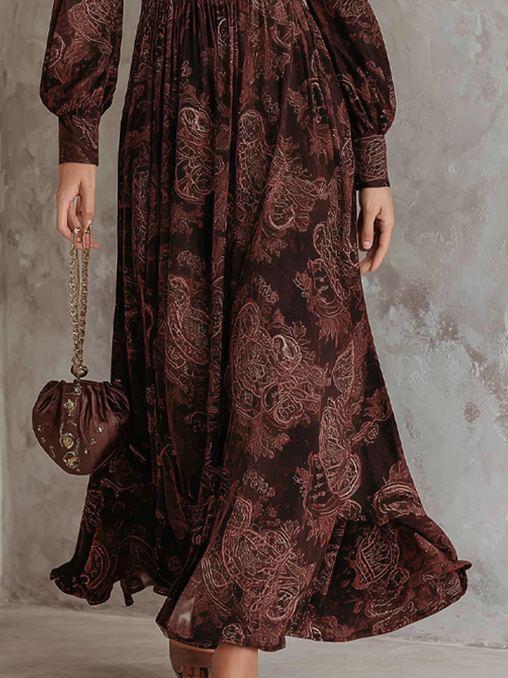 Ariane™ | Vestido comprido com padrão paisley e realce na cintura