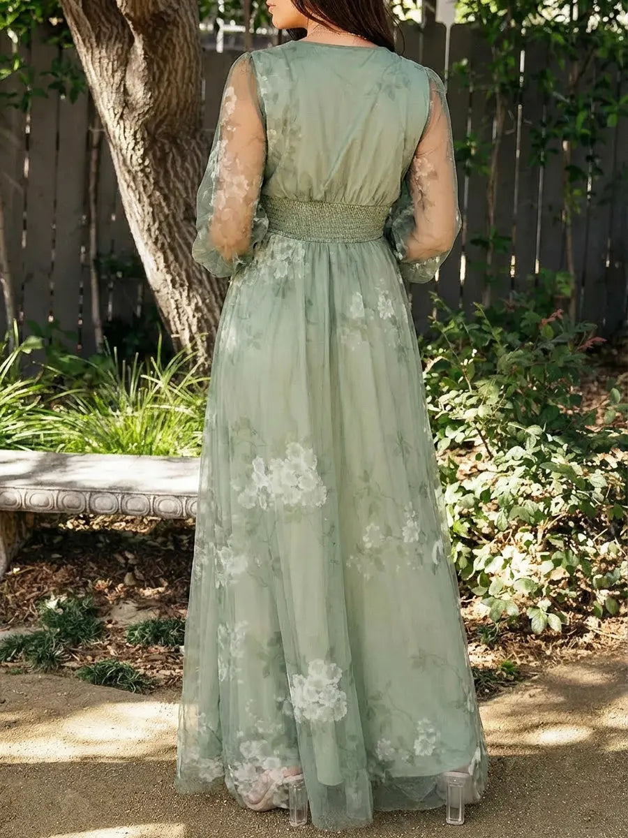 Lirena | Vestido largo fluido con bordado floral y mangas transparentes