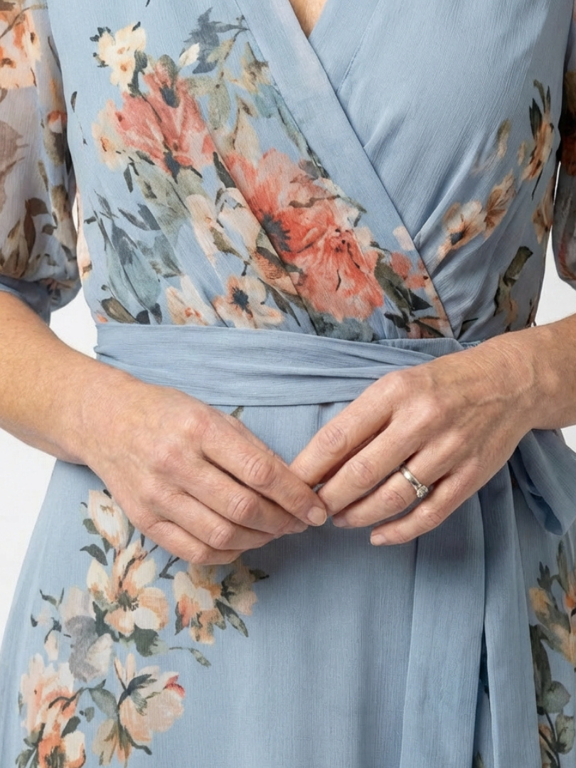 Elowen | Vestido Comprido Cruzado Floral com Decote em V